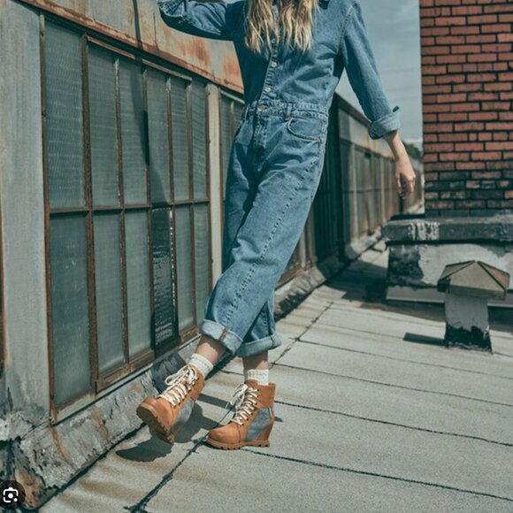 Sorel Joan of Arctic Lexie Wedge Bootie NWT size 8 - Picture 2 of 6